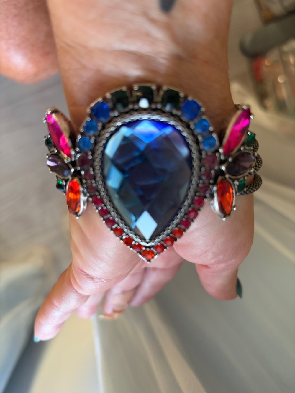 Multicolor Teardrop Crystal Statement Bracelet - Women Jewelry STUNNING - Picture 5 of 7